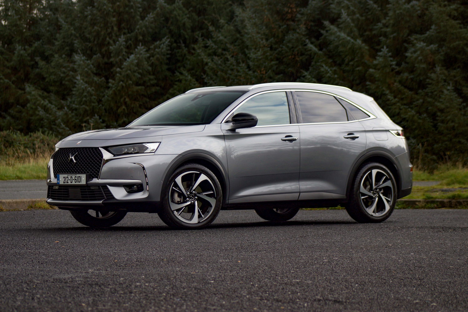 DS 7 Crossback E tense 225 Hybrid 2021 Reviews Complete Car
