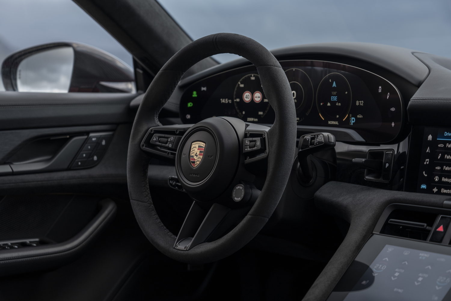 Porsche Taycan GTS Sport Turismo (2022)