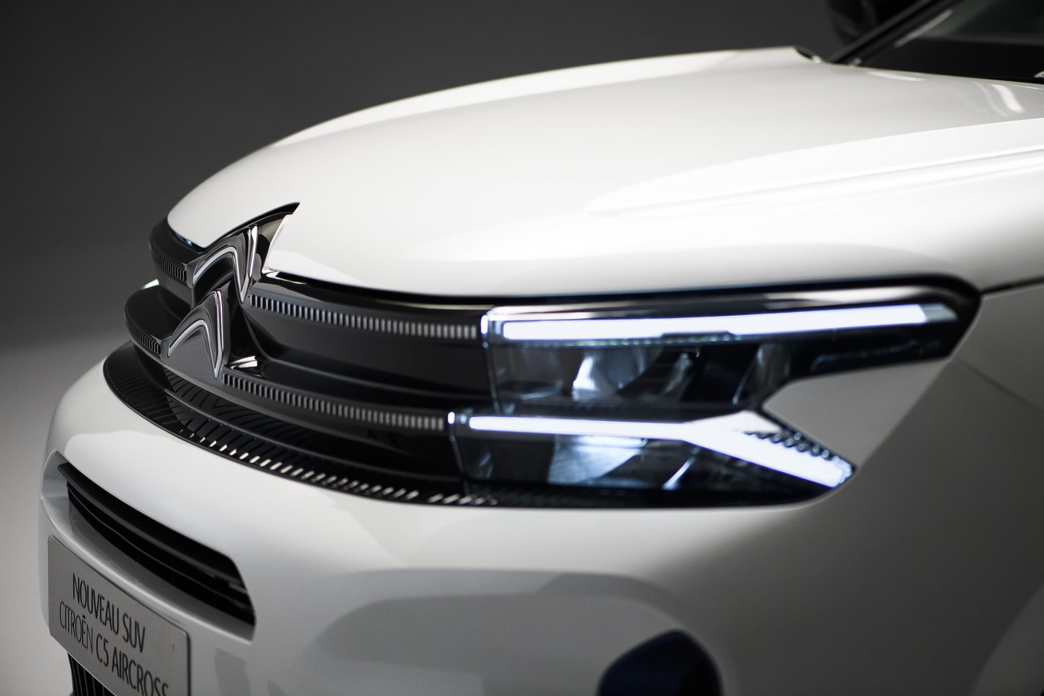 Facelifted Citroen C5 Aircross unveiled