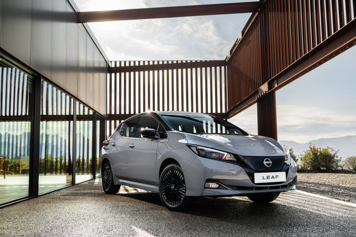 Nissan gives the Leaf a 2022 facelift