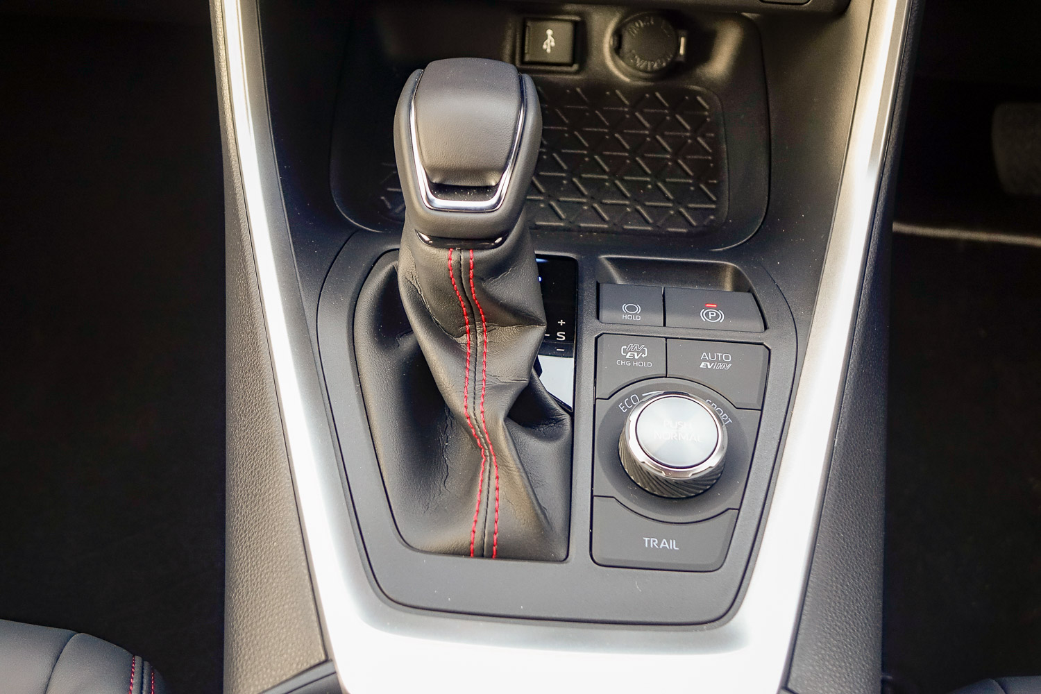 Toyota RAV4 Plug-In Hybrid (2021)