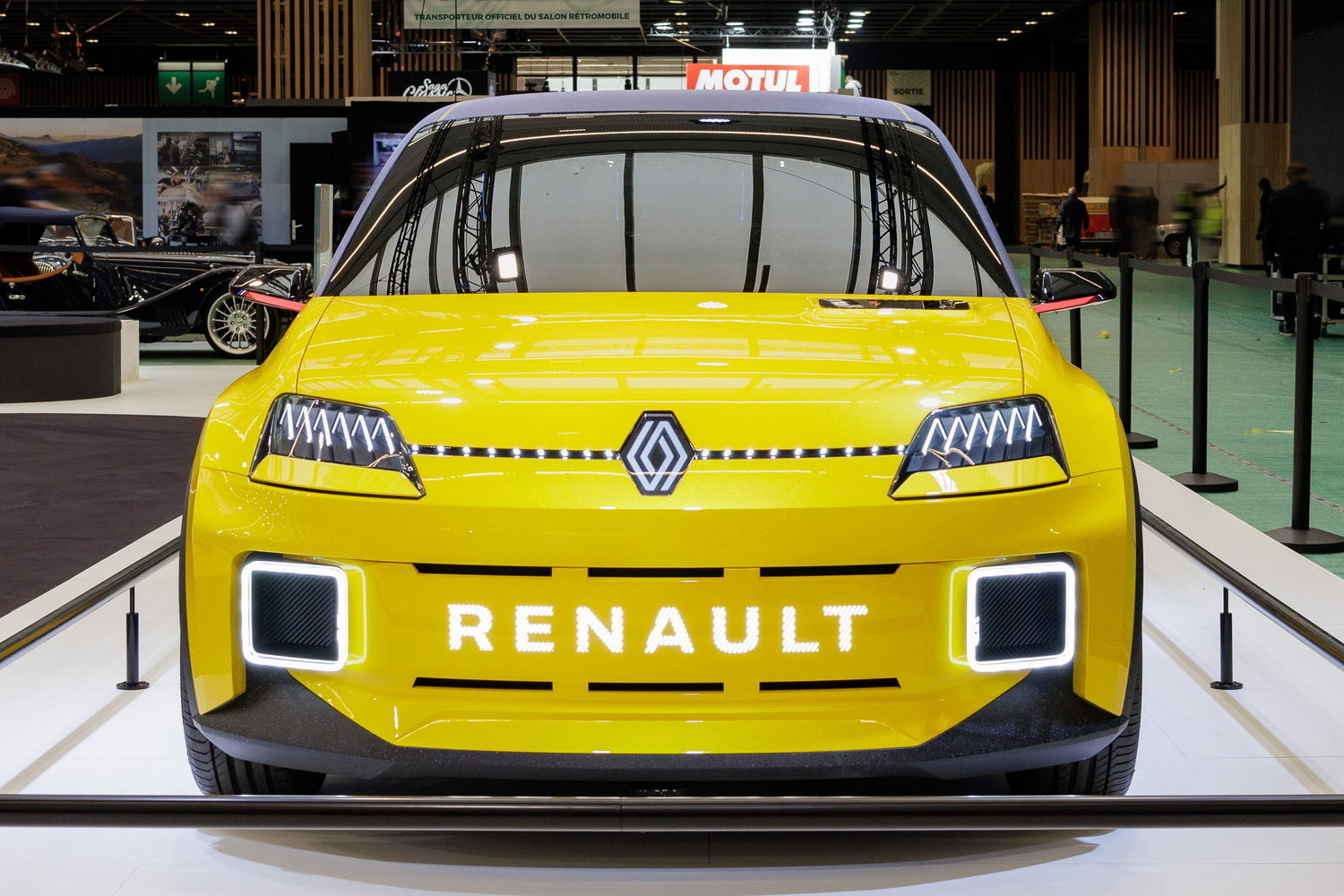 Renault 5 50th birthday at Retromobile