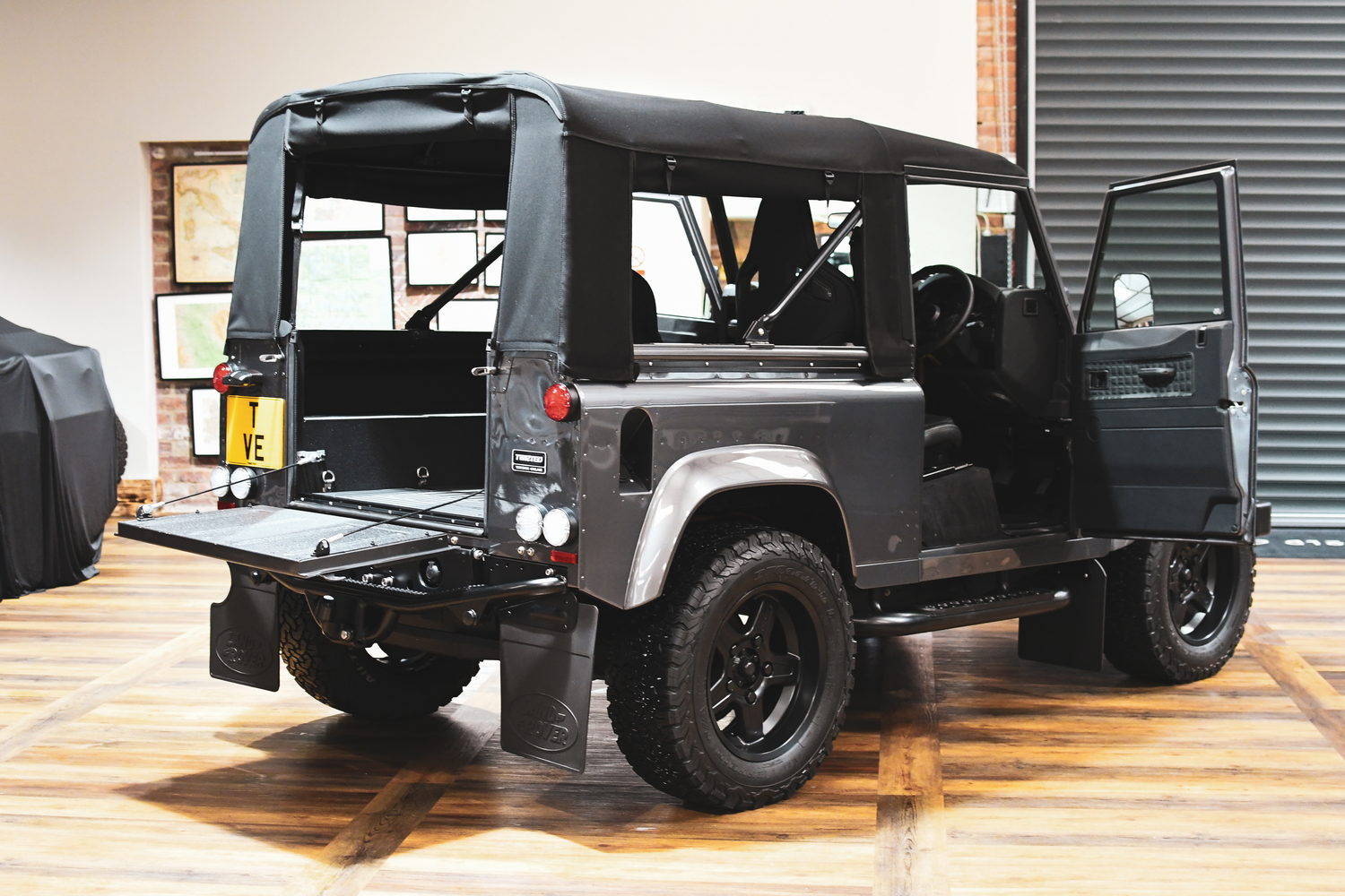 Land Rover Twisted T-VE electric (2022)
