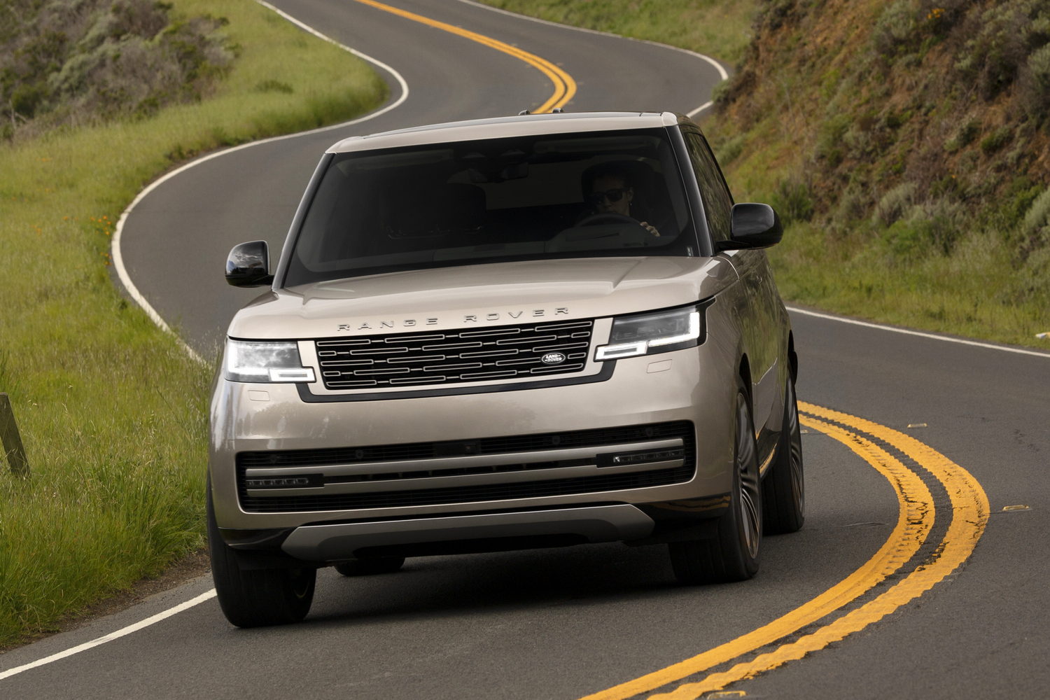 Range Rover D350 HSE (2022) Range Rover D350 HSE (2022)