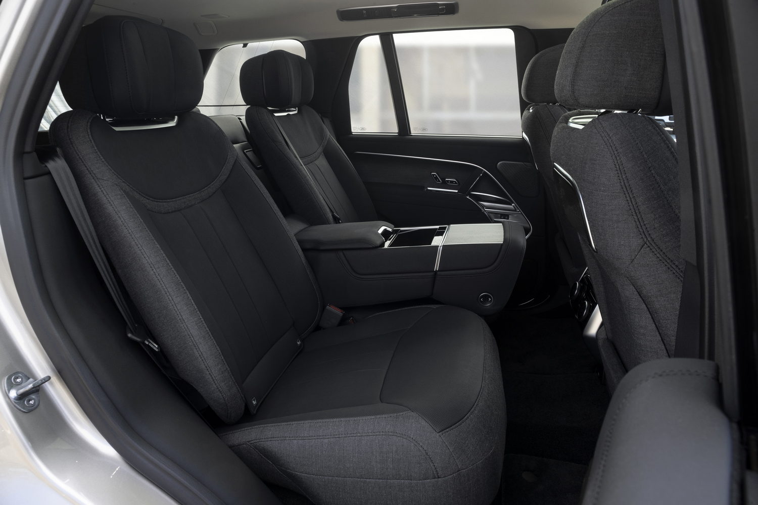 Range Rover D350 HSE (2022) Range Rover D350 HSE (2022)