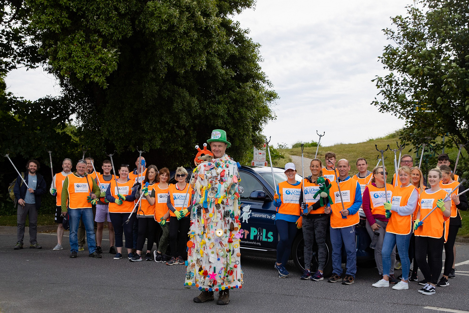 BMW Ireland supporting ‘Picker Pals’ litter scheme