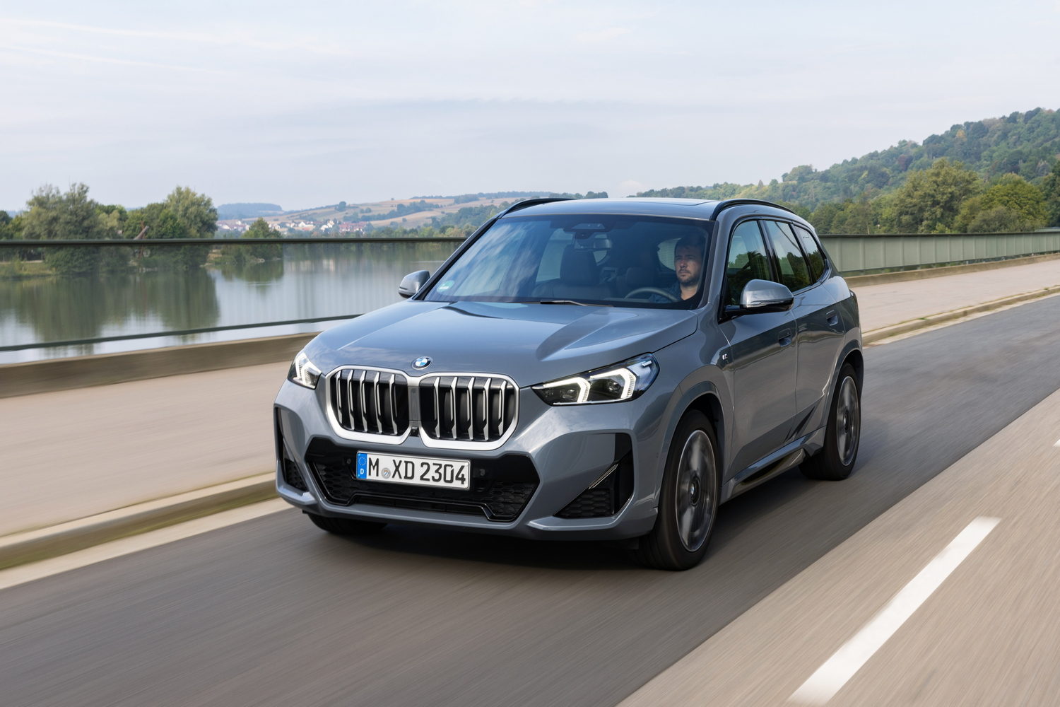 BMW X1 xDrive23i (2023) Reviews Complete Car