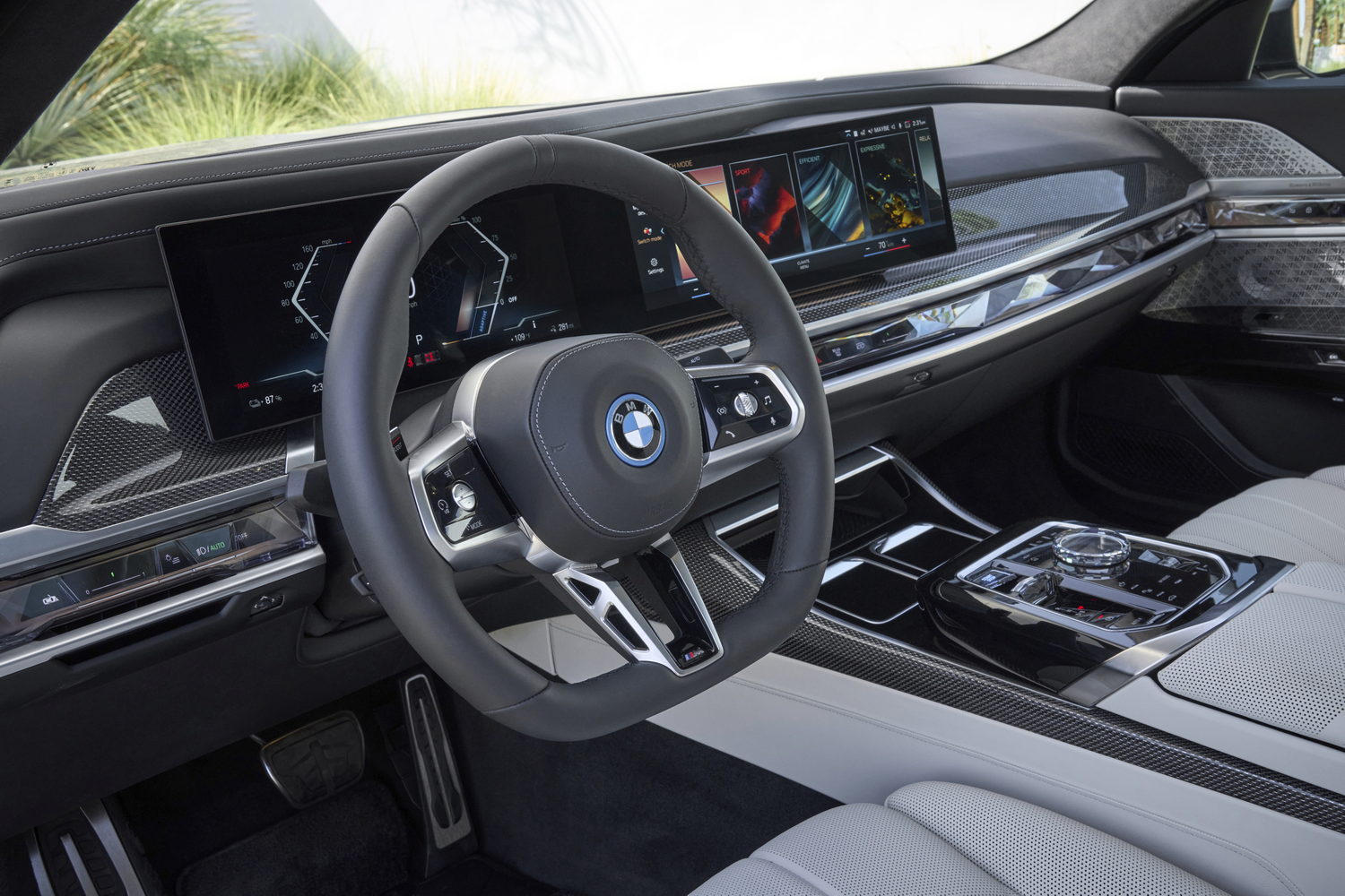 BMW i7 xDrive60 (2023)