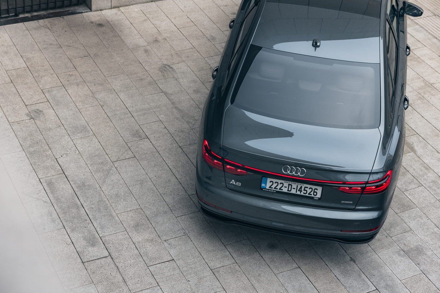 Audi A8 60 TFSI e hybrid (2022)