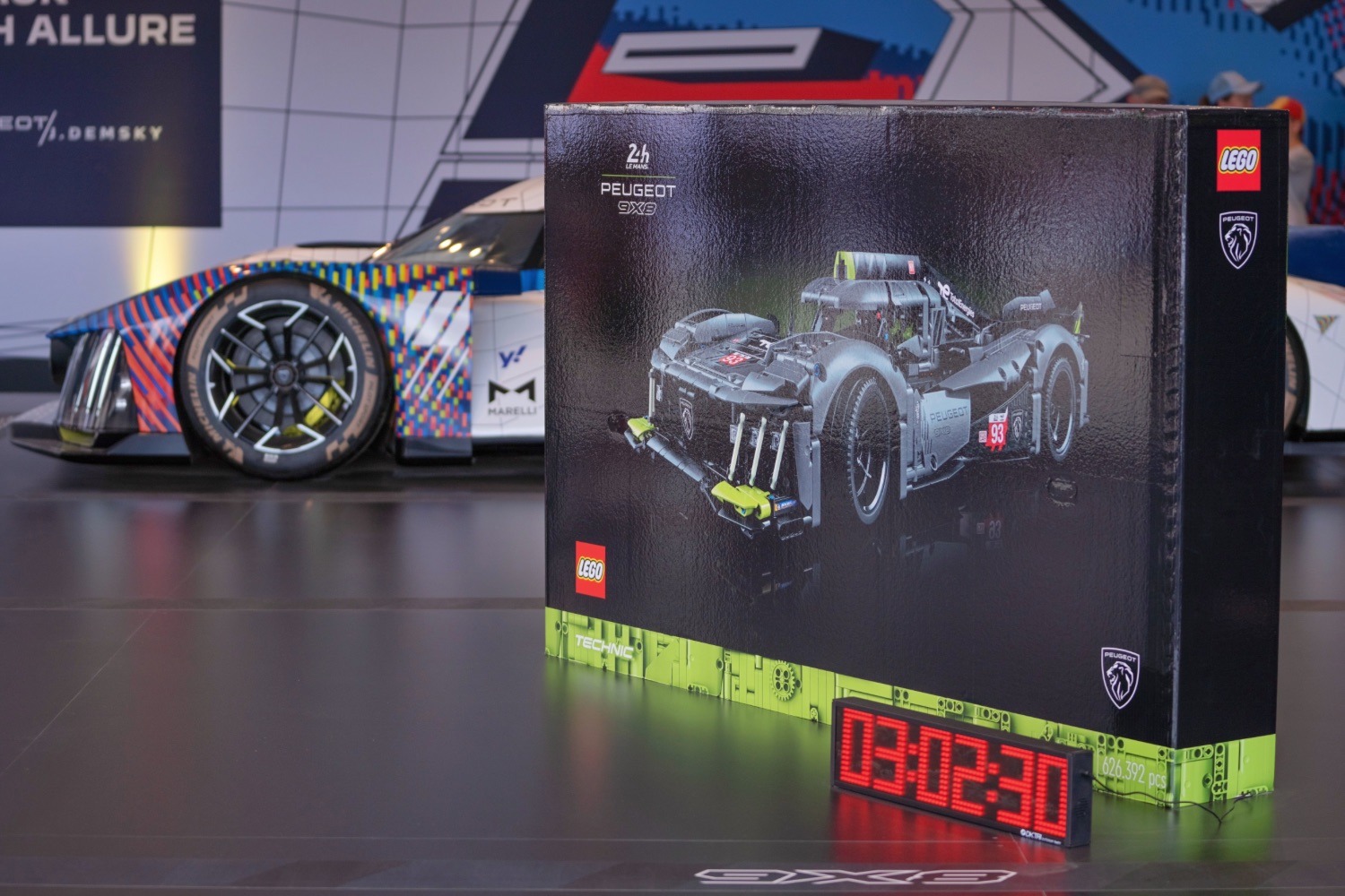 Peugeot and Lego build life-size 9X8