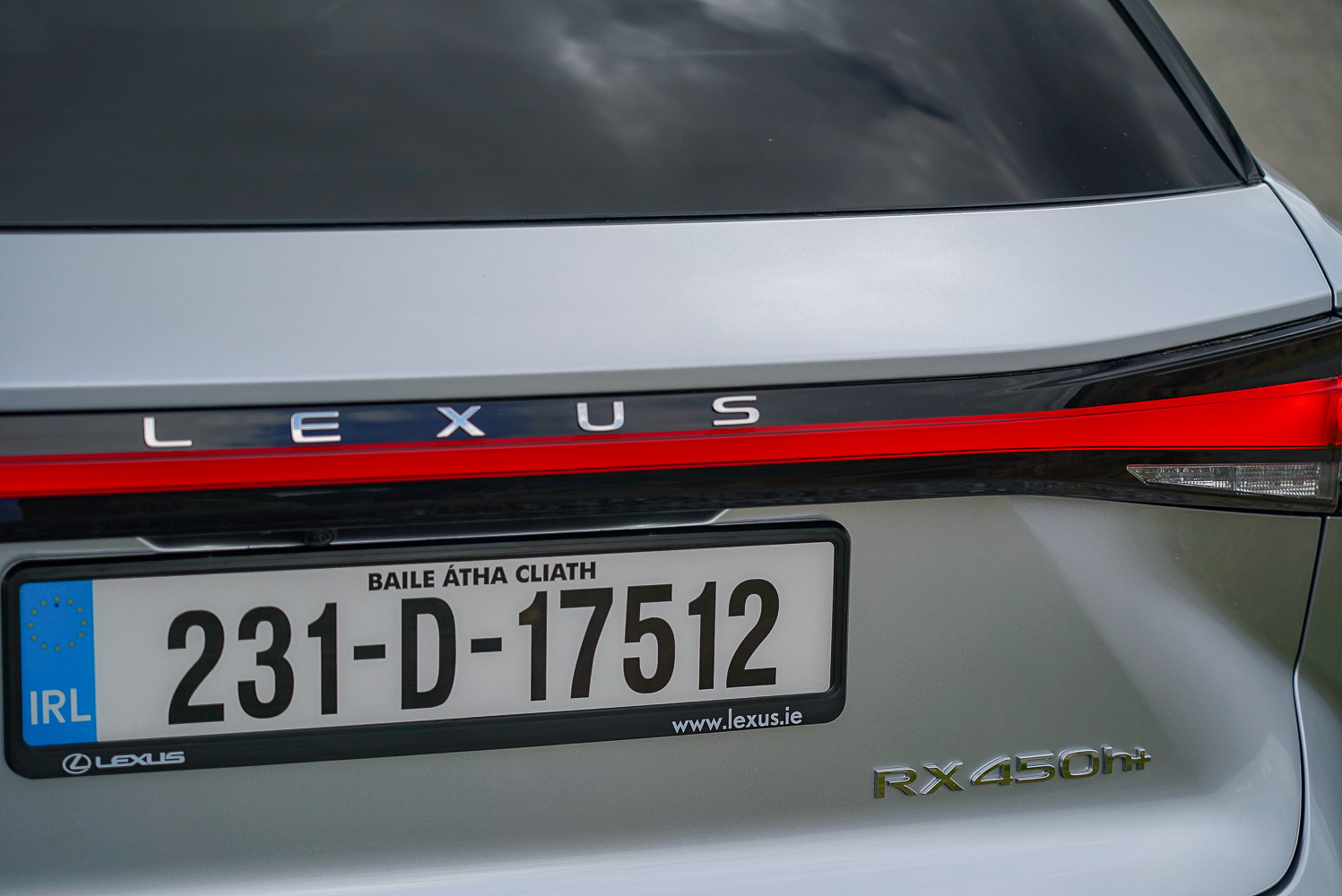 Lexus RX 450h+ (2023)