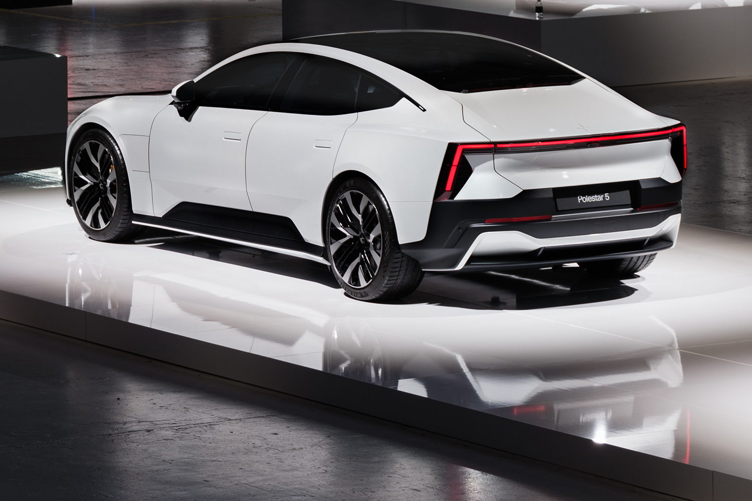 Polestar 5