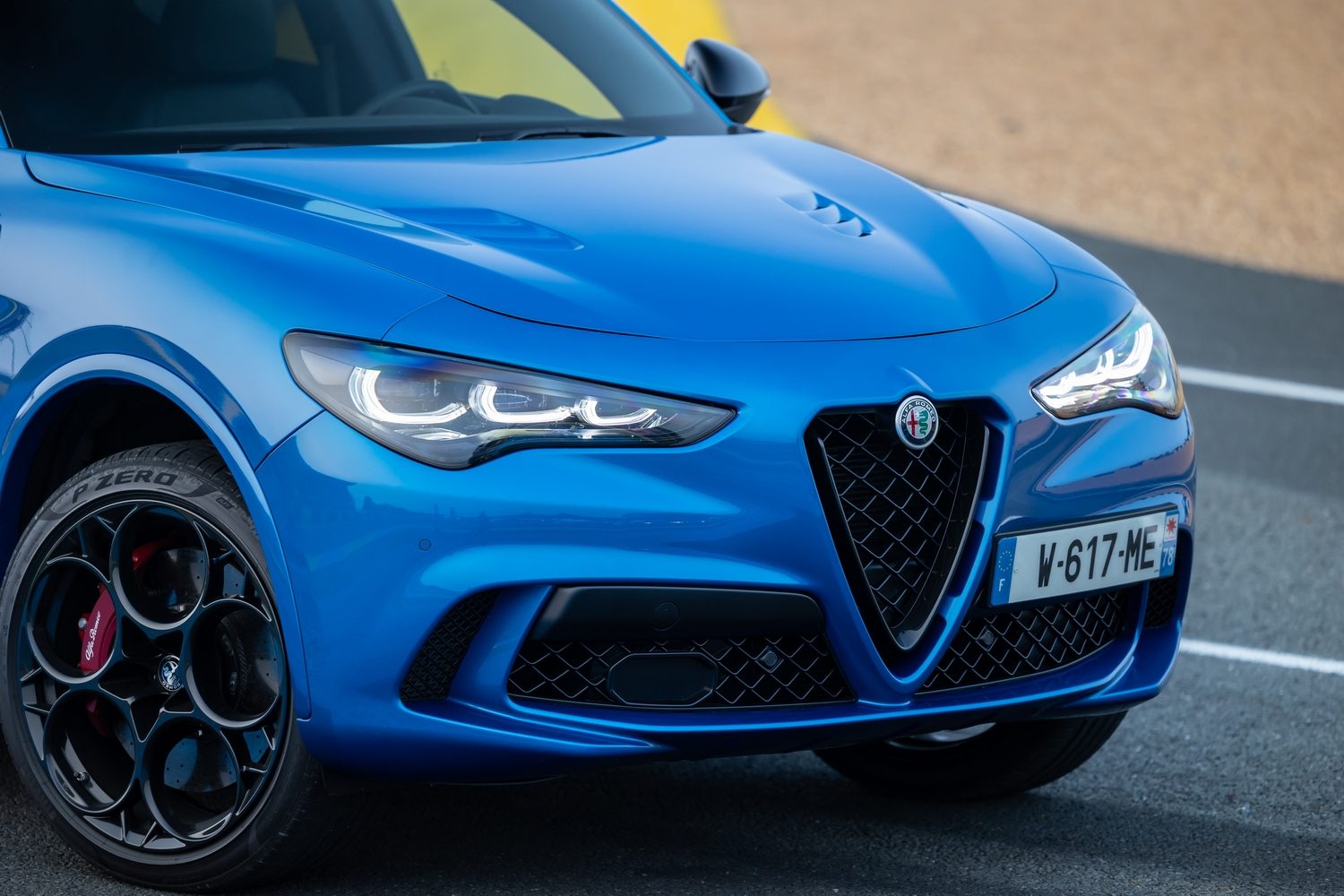 Alfa Romeo Stelvio Quadrifoglio (2024) Reviews Complete Car