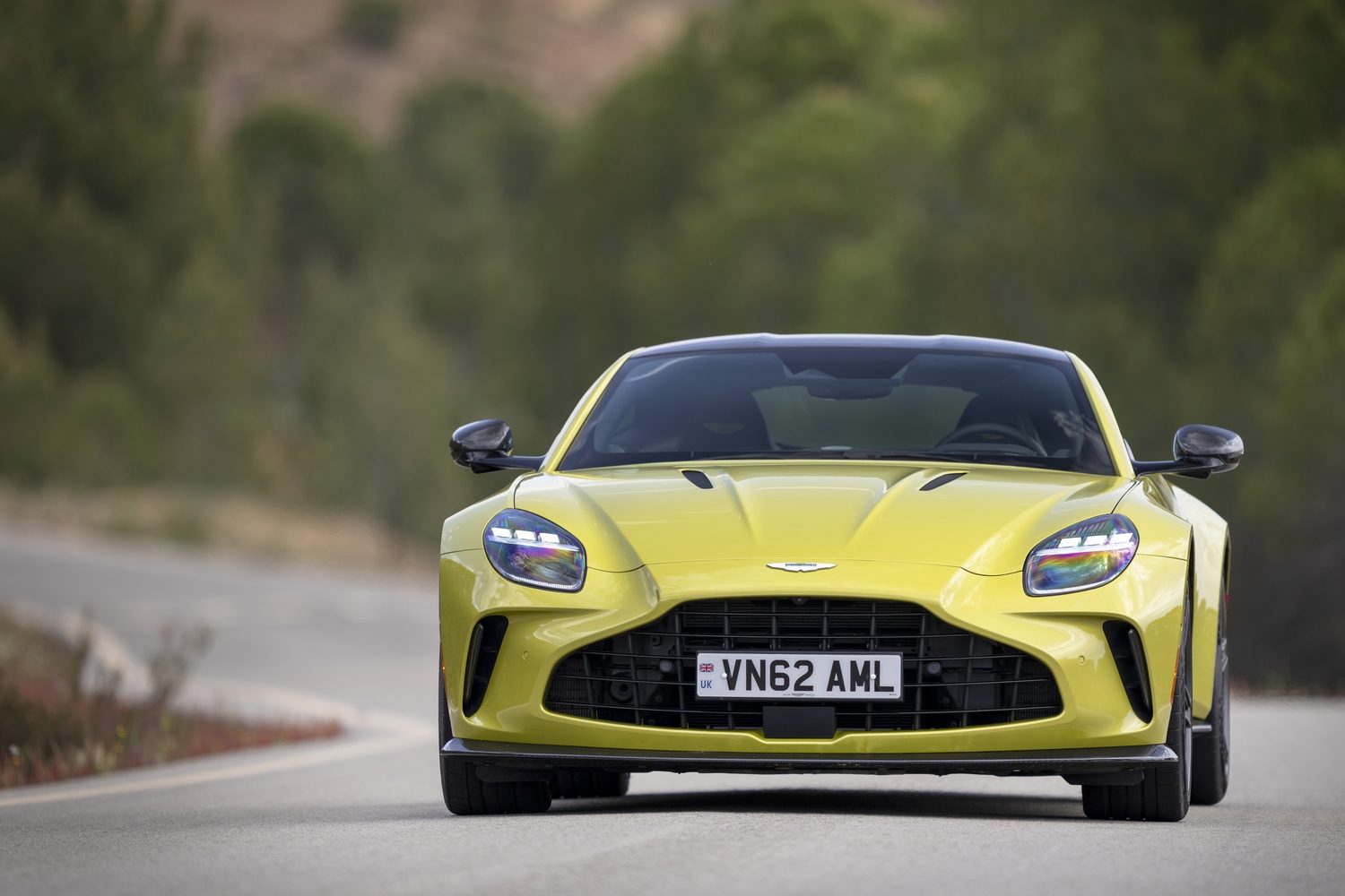 Aston Martin Vantage Coupe (2024)