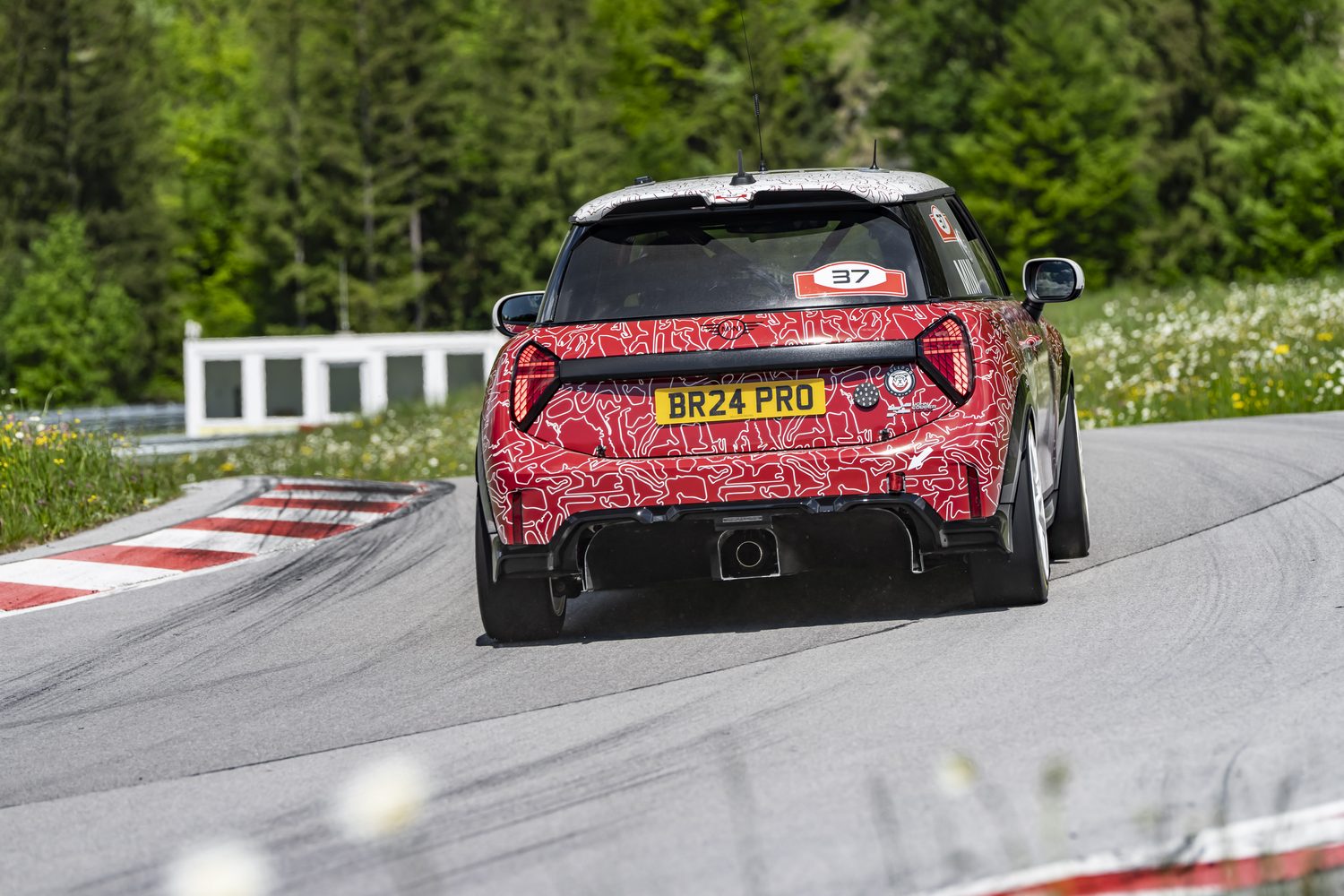 MINI John Cooper Works makes race debut