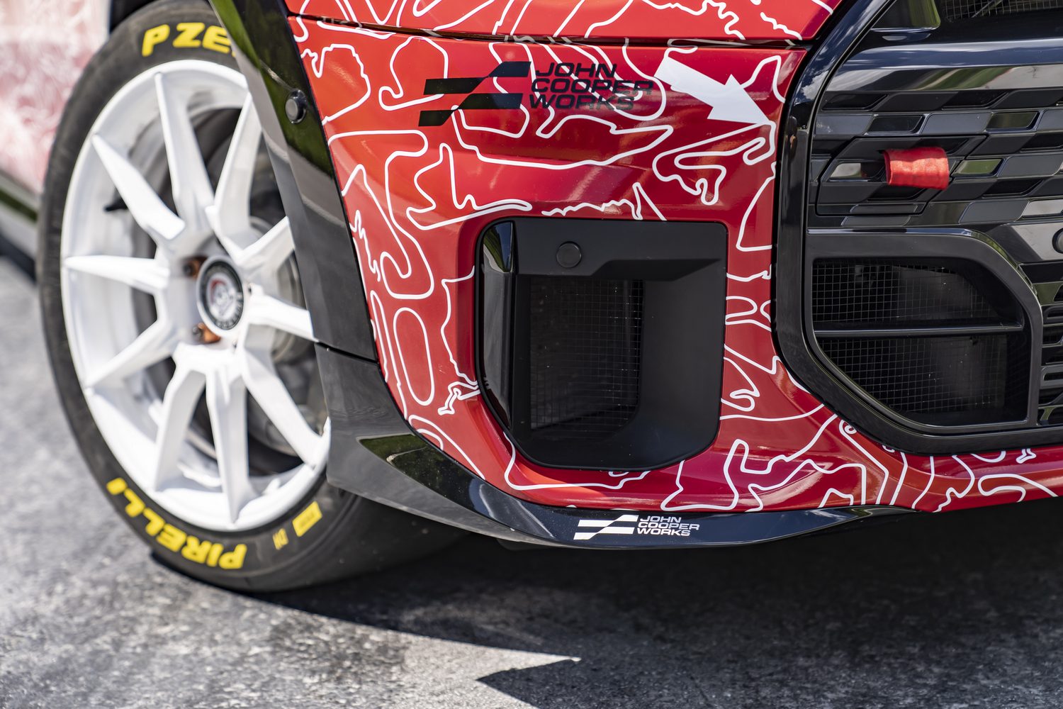 MINI John Cooper Works makes race debut
