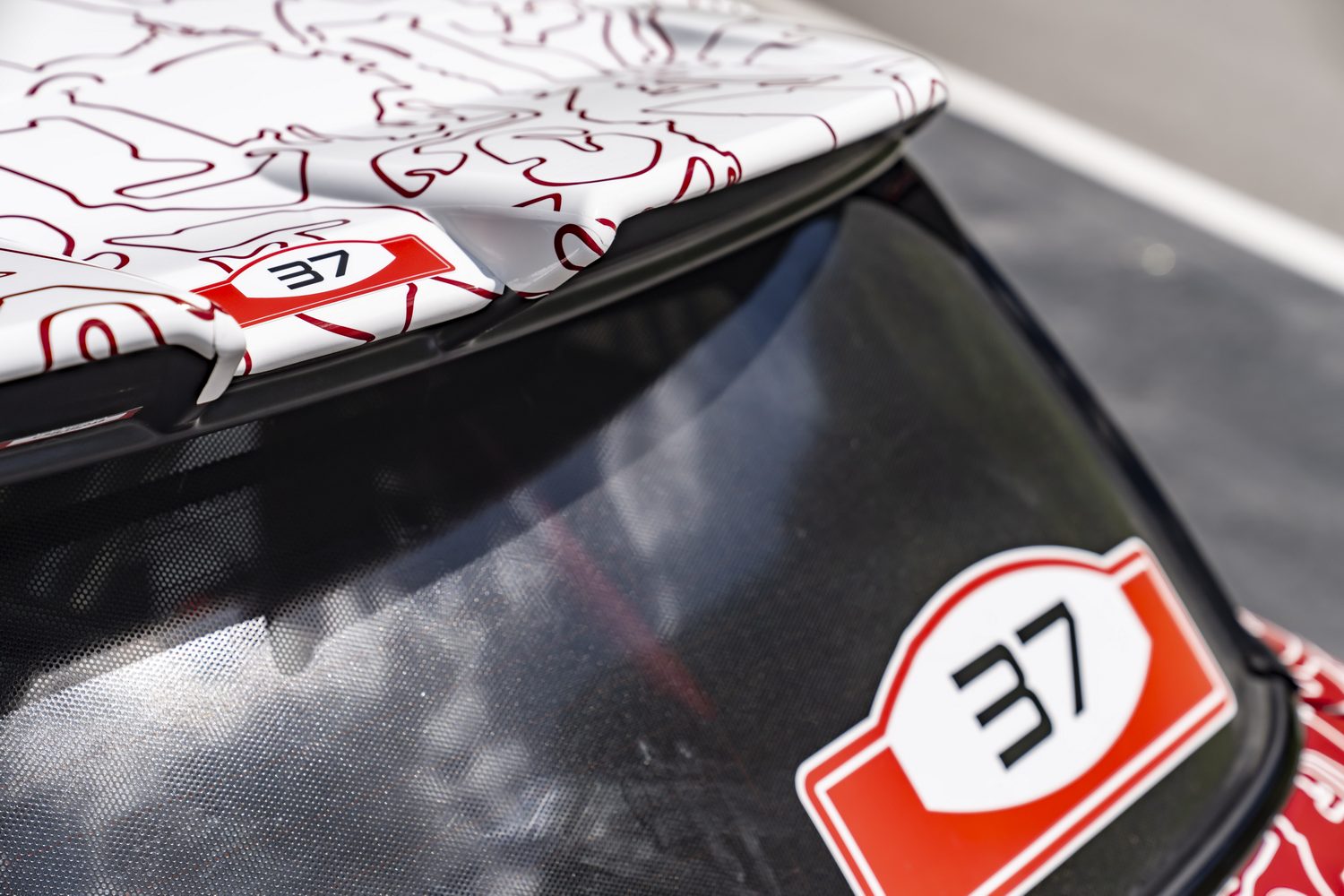MINI John Cooper Works makes race debut