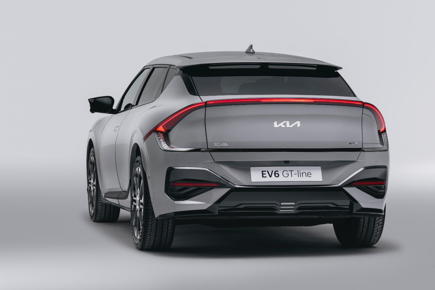 Kia EV6 gets new look, more range