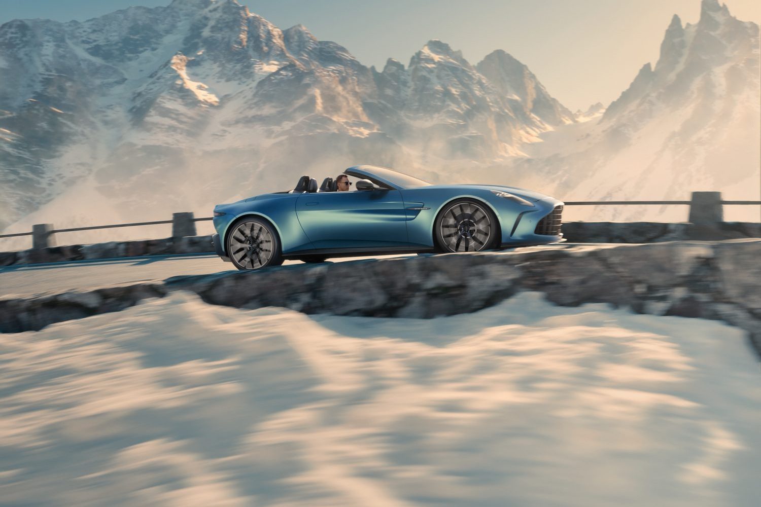 Aston Martin Vantage Roadster unveiled