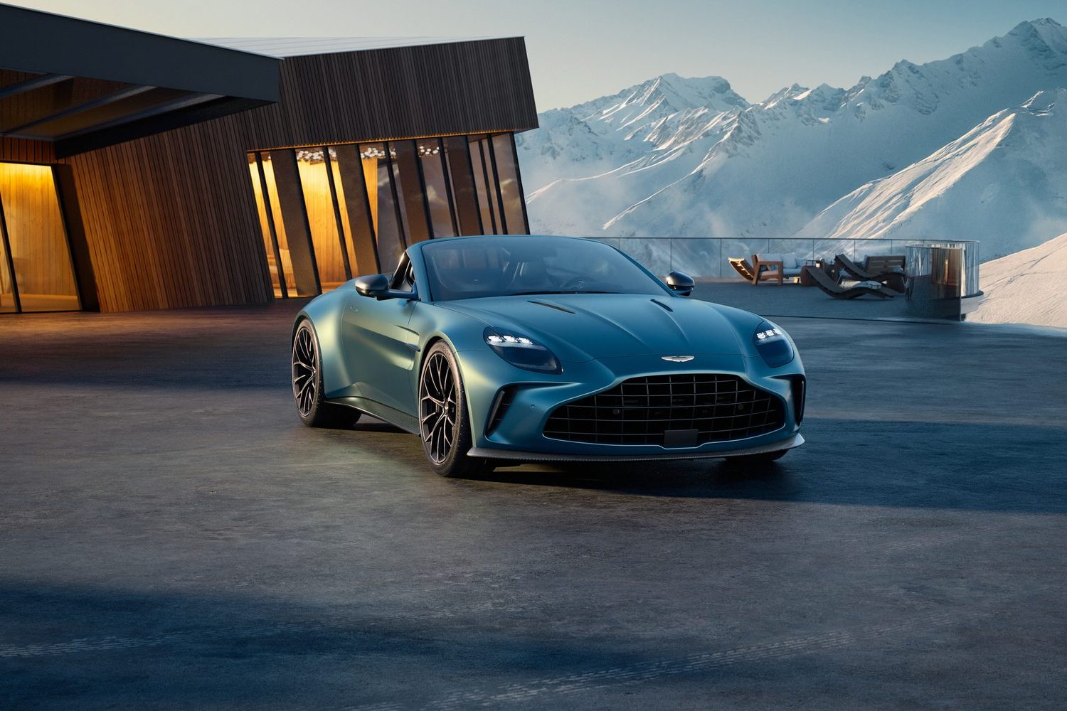 Aston Martin Vantage Roadster unveiled