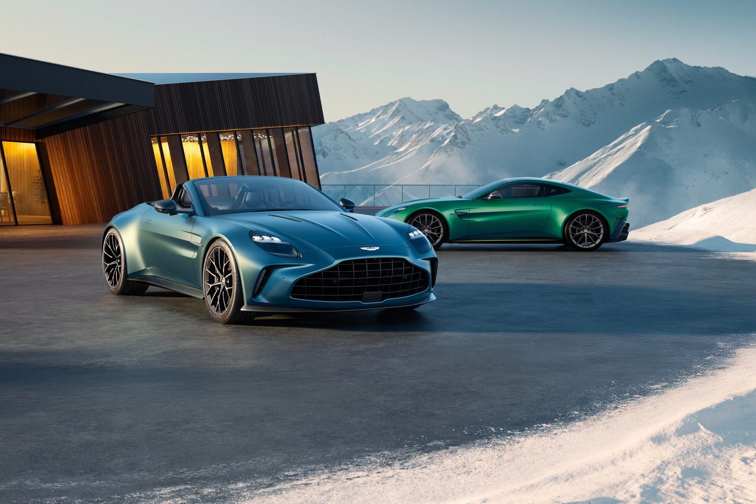Aston Martin Vantage Roadster unveiled