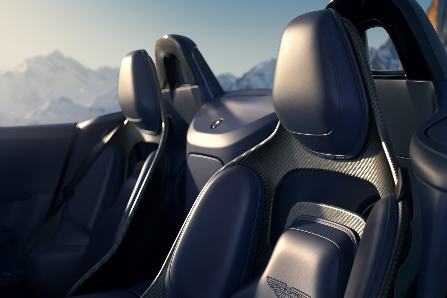 Aston Martin Vantage Roadster unveiled