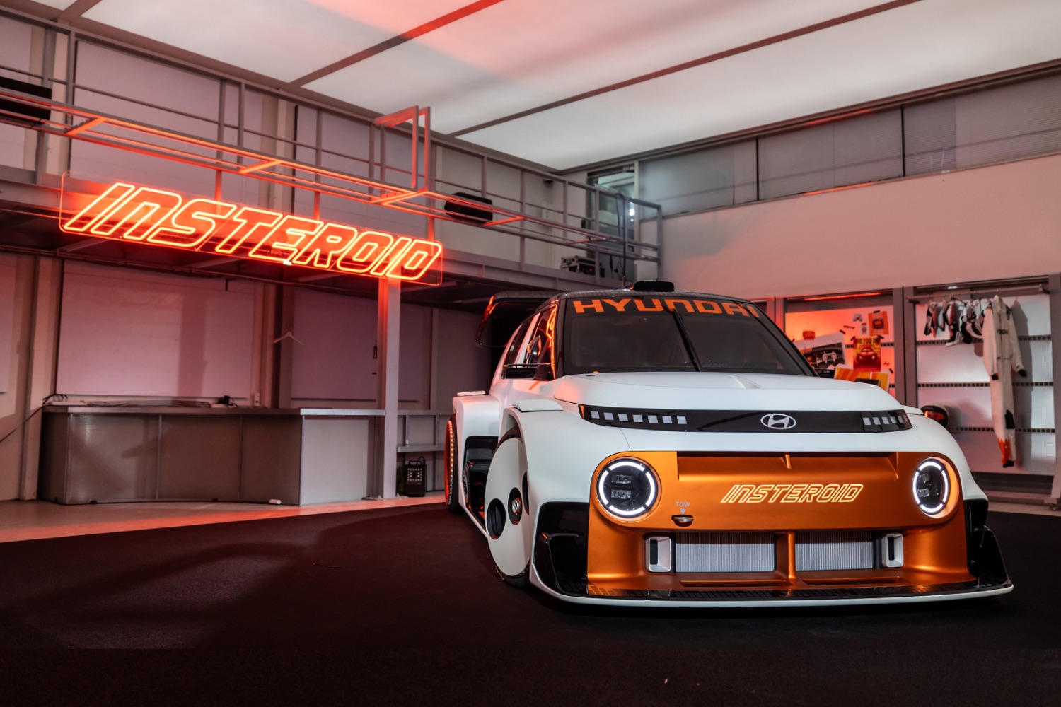 Hyundai Insteroid concept unveiled