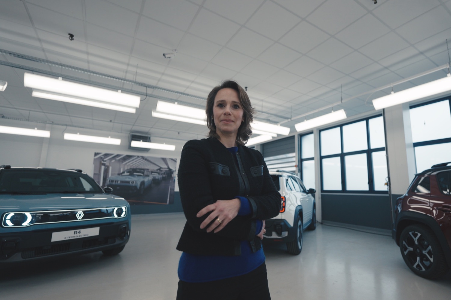 Electric Renault 4 E-Tech gets two-tone paint tech