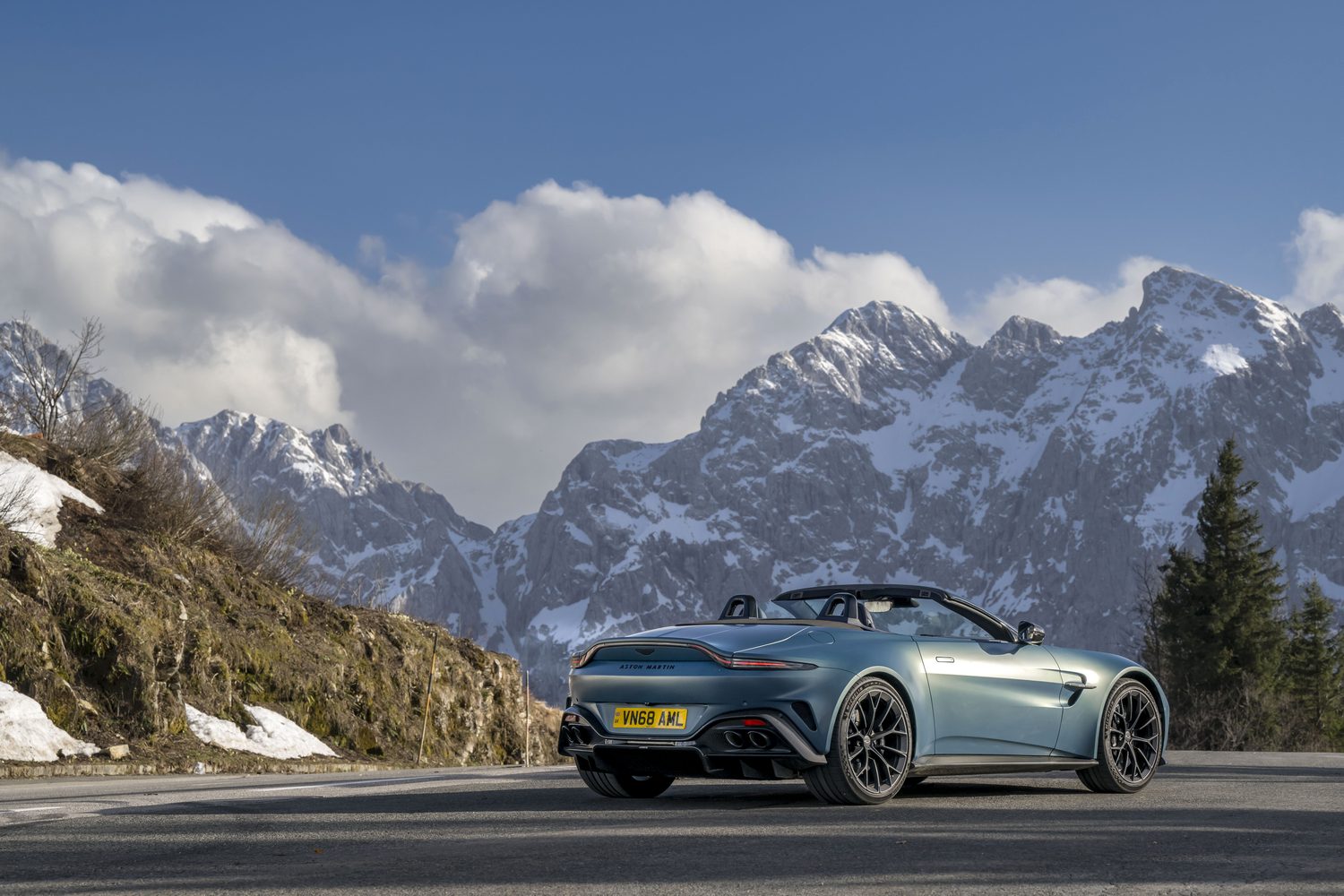 Aston Martin Vantage Roadster (2025)