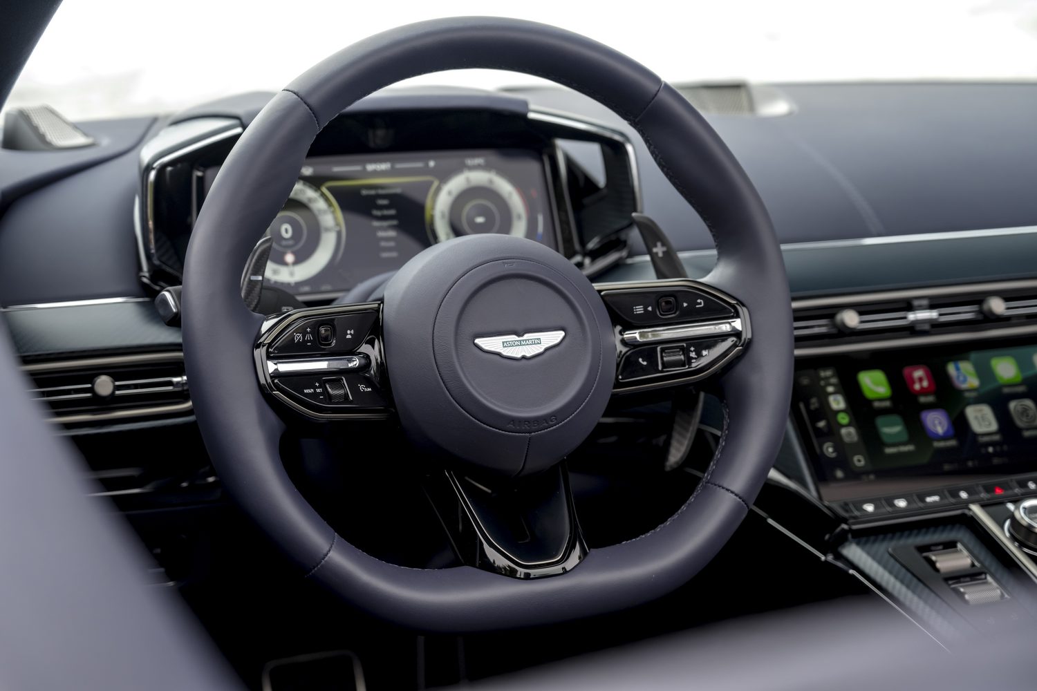 Aston Martin Vantage Roadster (2025)