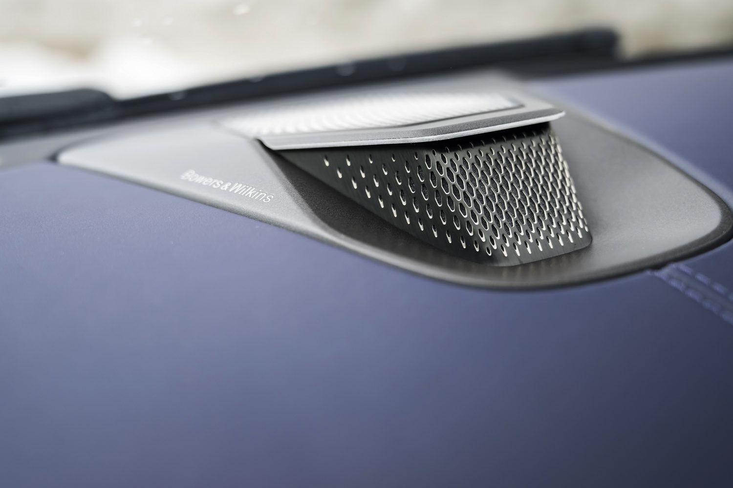 Aston Martin Vantage Roadster (2025)