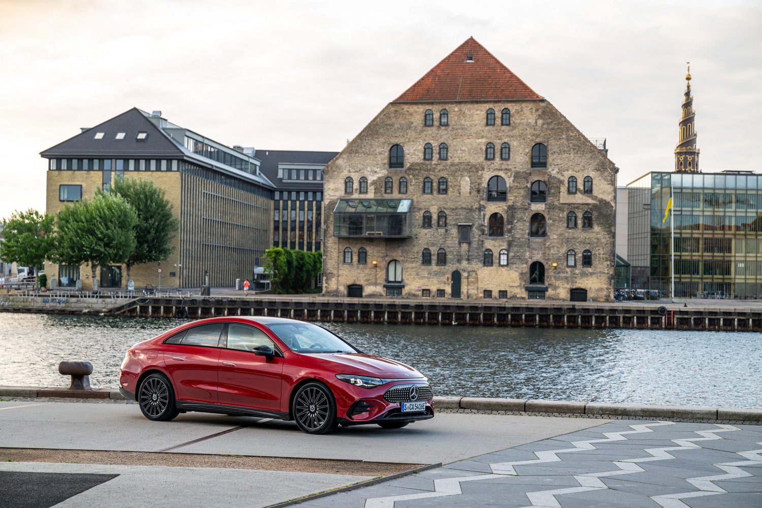 Mercedes-Benz CLA 250+ electric (2025) Mercedes-Benz CLA 250+ electric (2025)