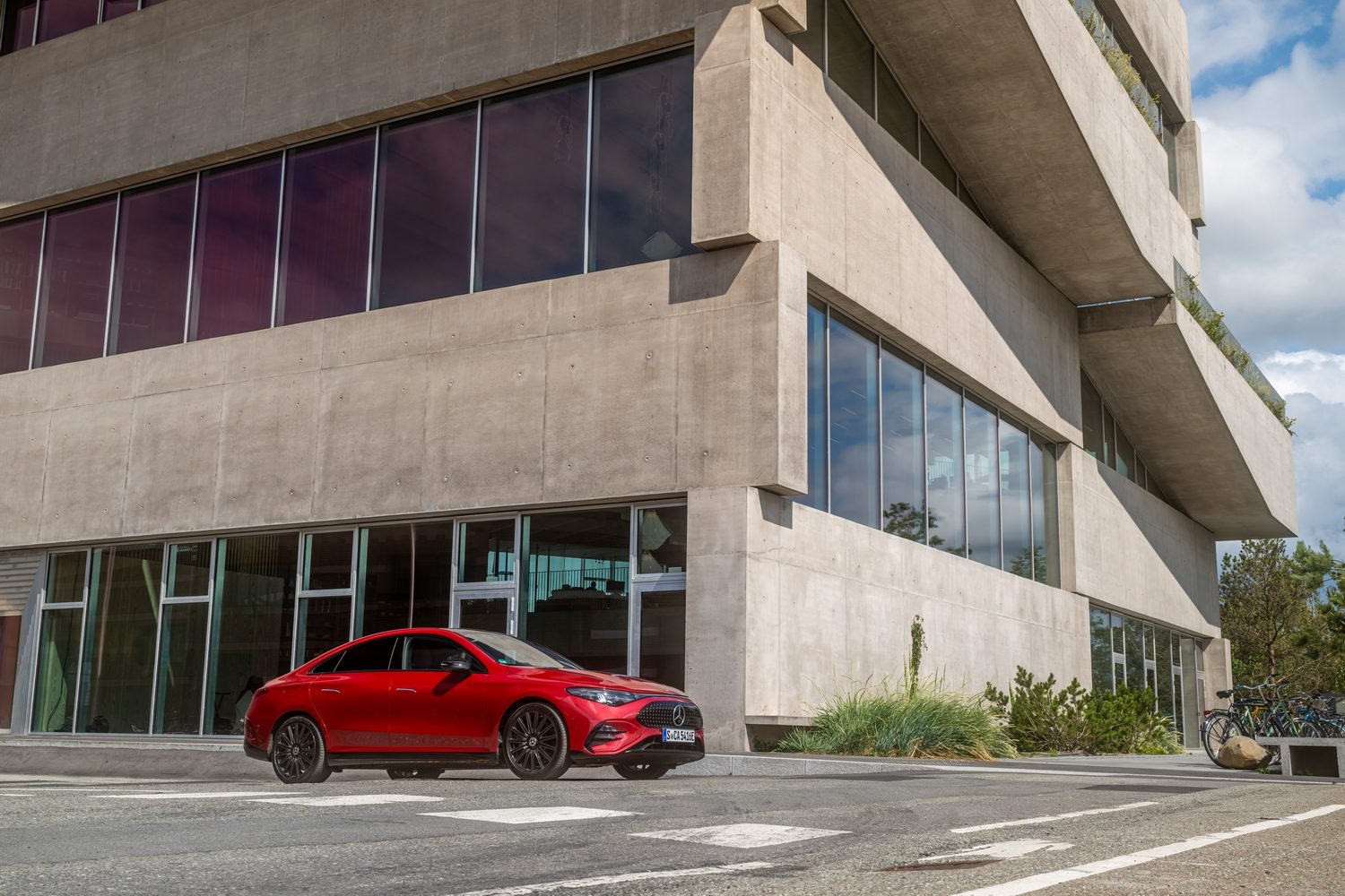 Mercedes-Benz CLA 250+ electric (2025) Mercedes-Benz CLA 250+ electric (2025)