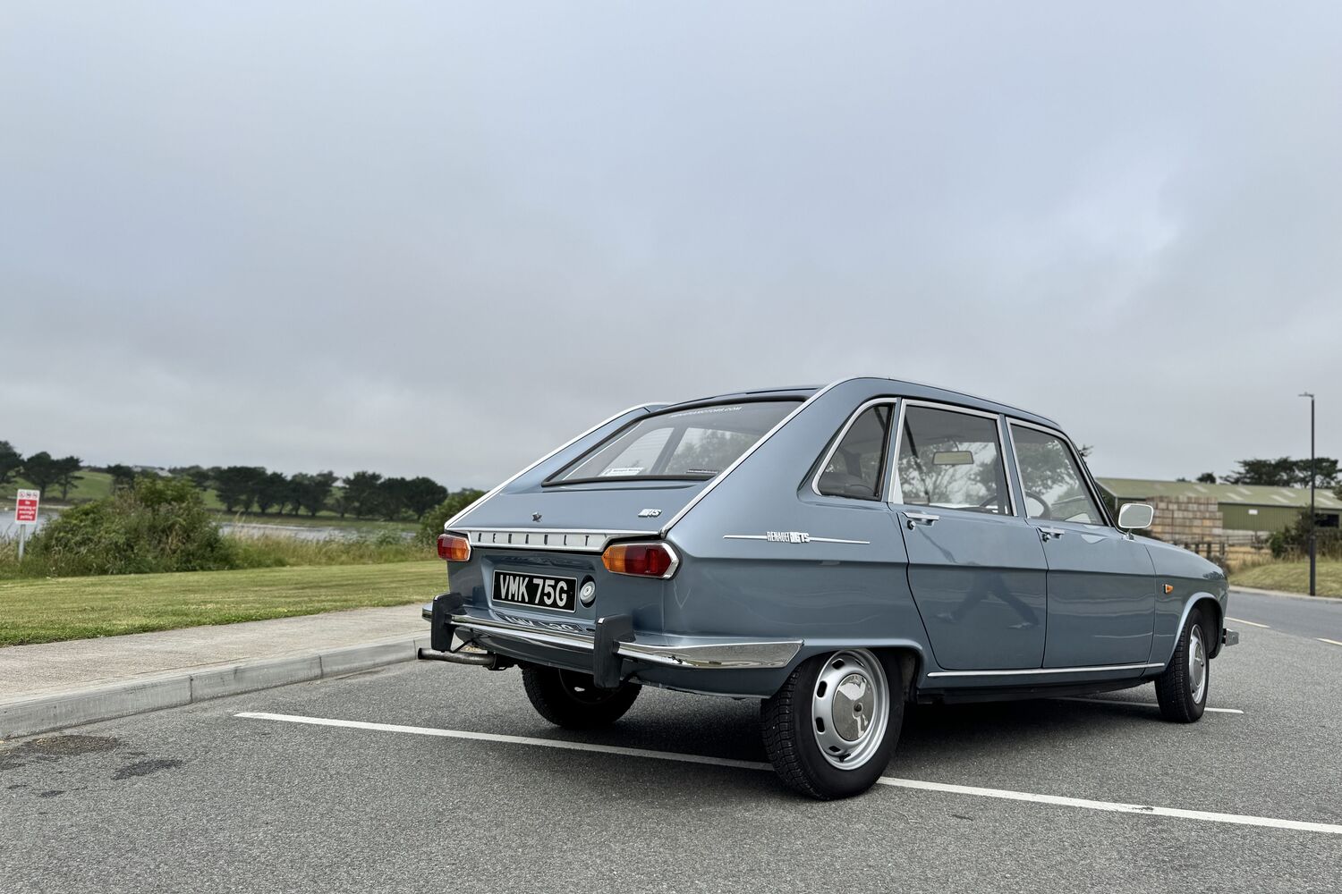 Renault 16 hits 60 and meets an electric descendent Renault 16 hits 60 and meets an electric descendent