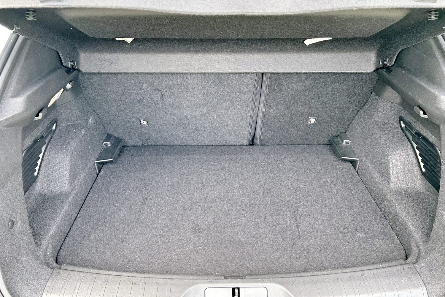 Alfa Romeo Junior Ibrida (2025) Alfa Romeo Junior Ibrida (2025)