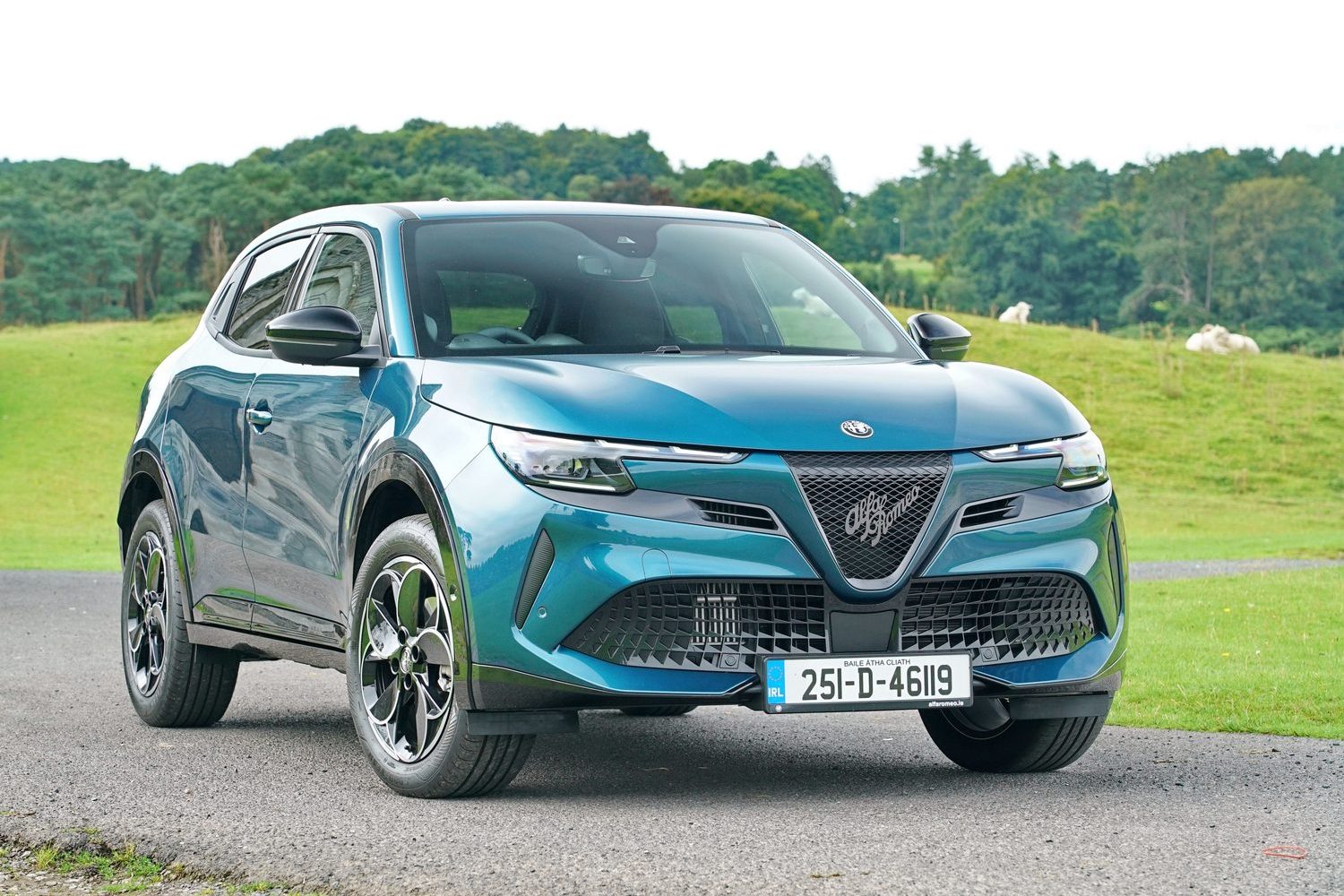 Alfa Romeo Junior Ibrida (2025) Alfa Romeo Junior Ibrida (2025)