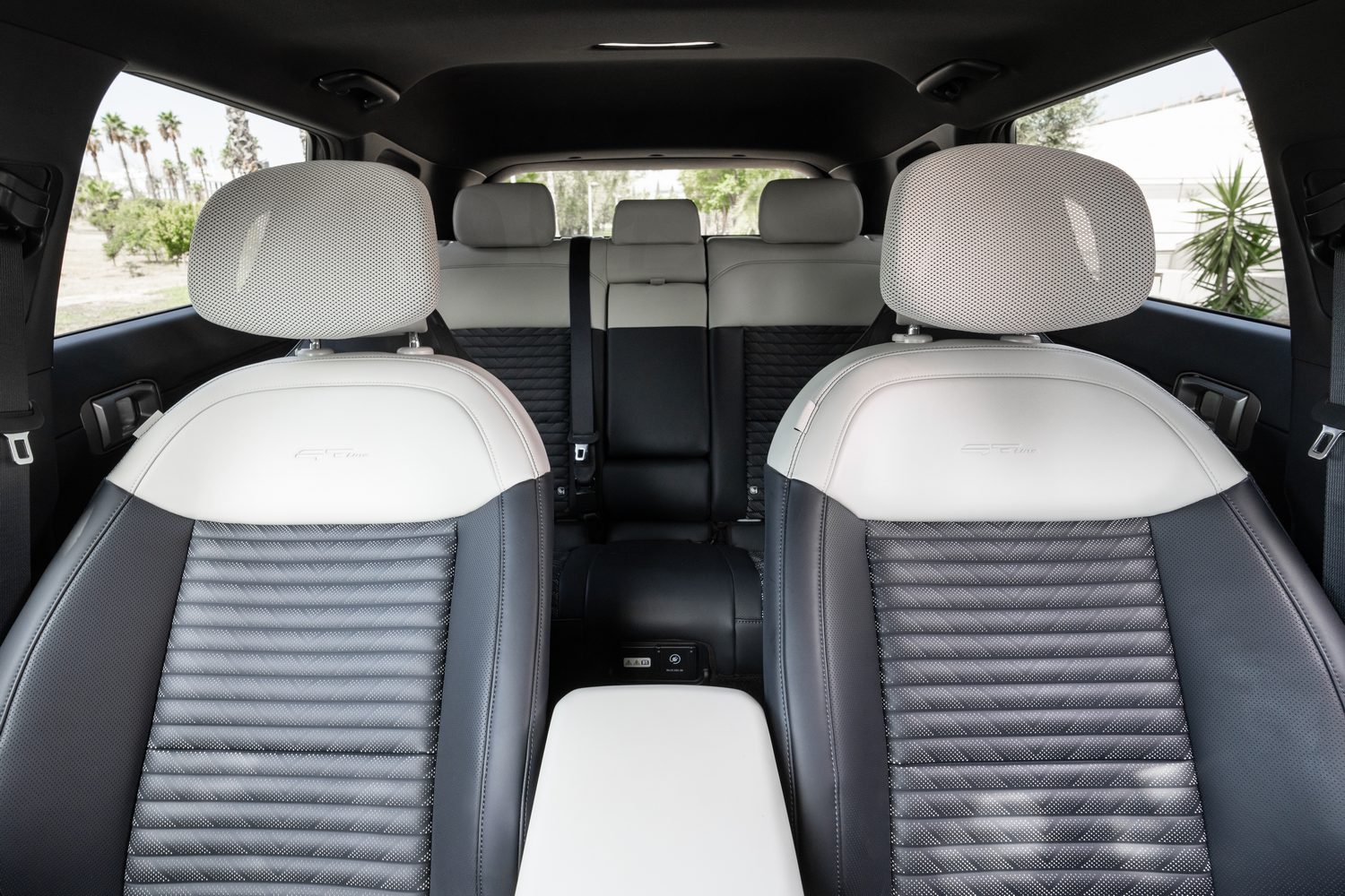 Kia EV4 (2026) Kia EV4 (2026)