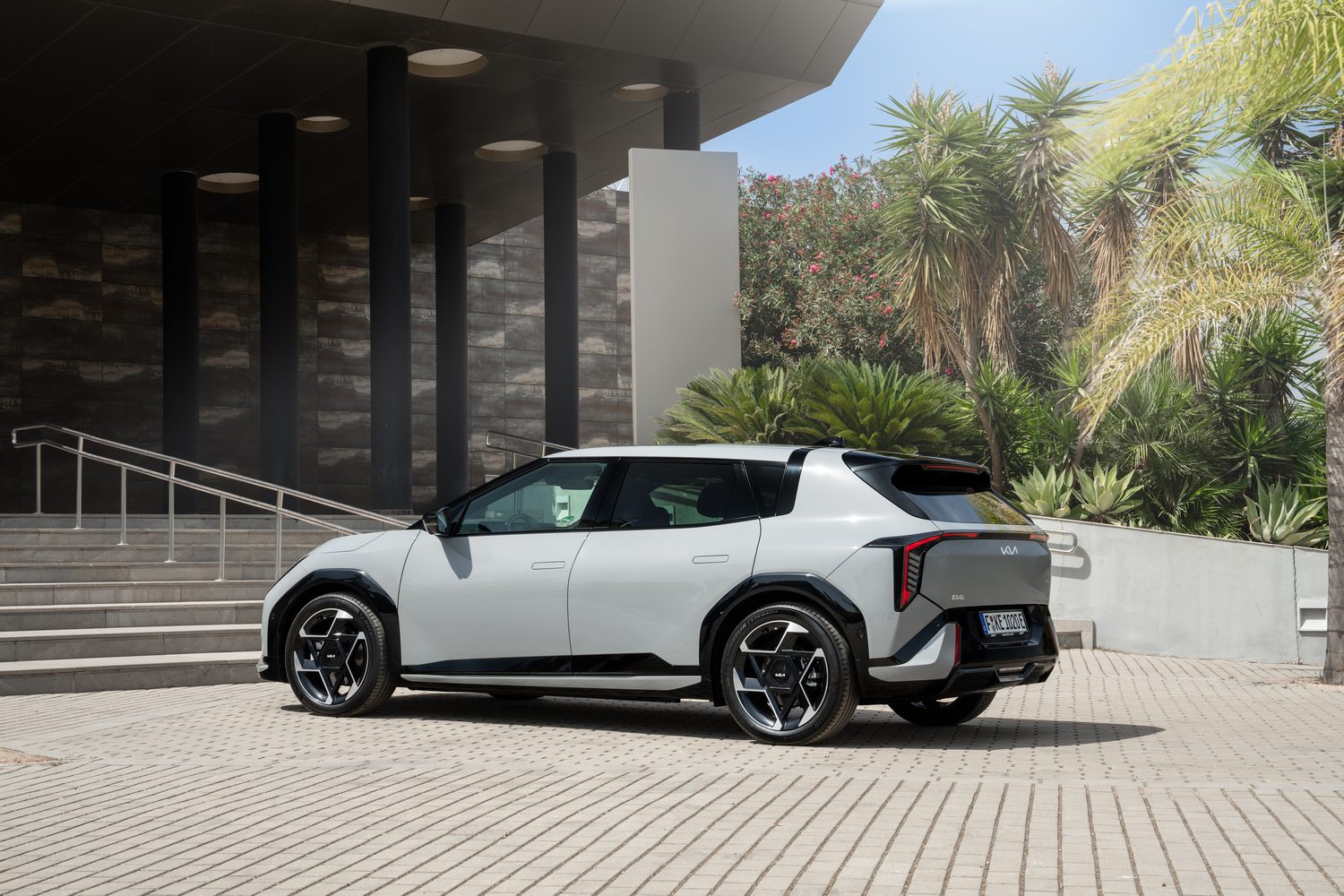 Kia EV4 (2026) Kia EV4 (2026)