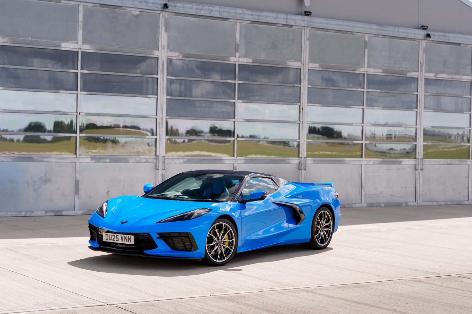 Chevrolet Corvette Stingray (2025) Chevrolet Corvette Stingray (2025)