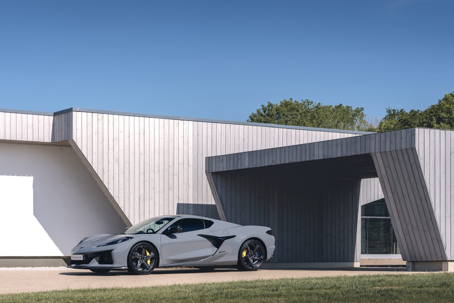 Chevrolet Corvette E-Ray (2025) Chevrolet Corvette E-Ray (2025)