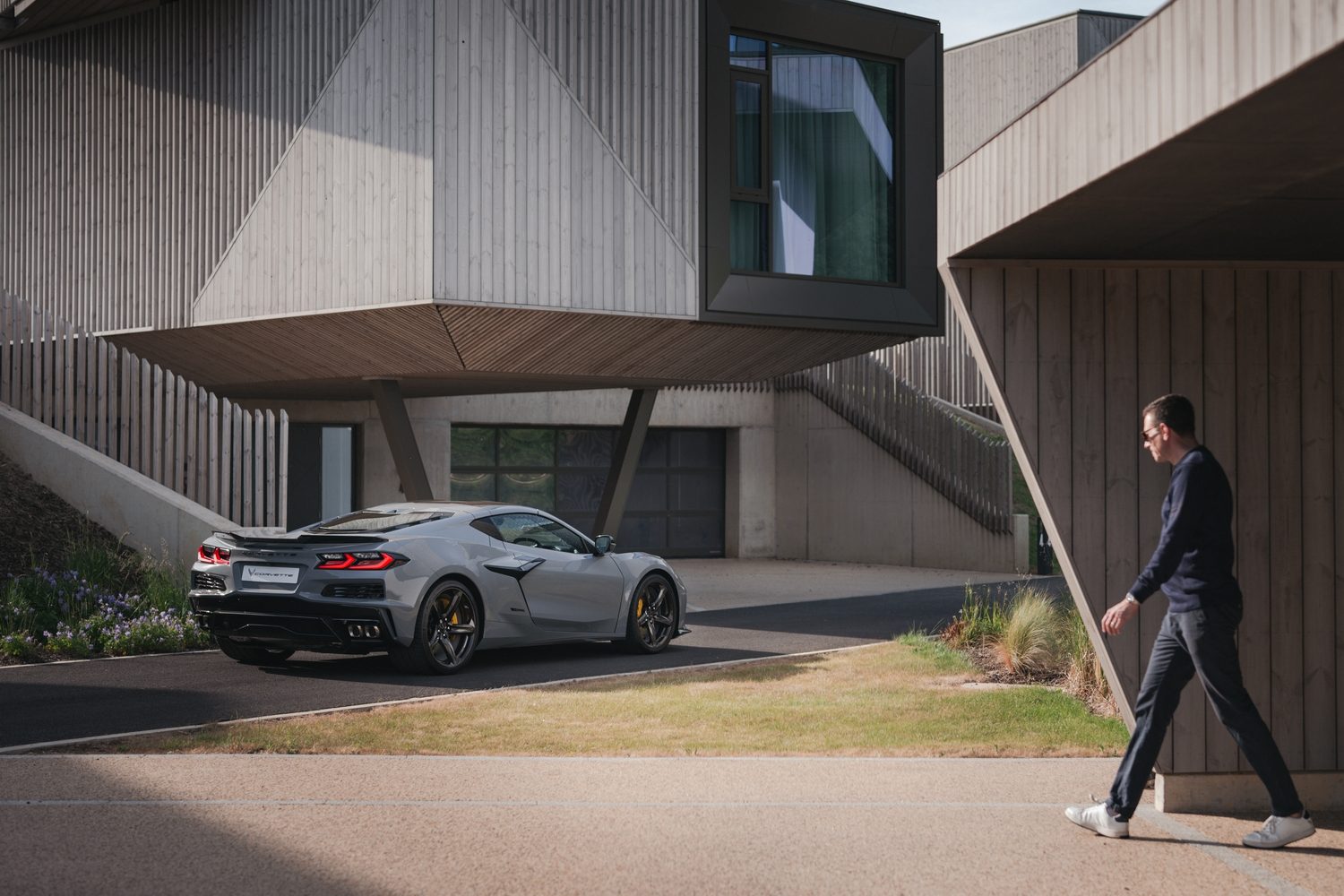 Chevrolet Corvette E-Ray (2025) Chevrolet Corvette E-Ray (2025)