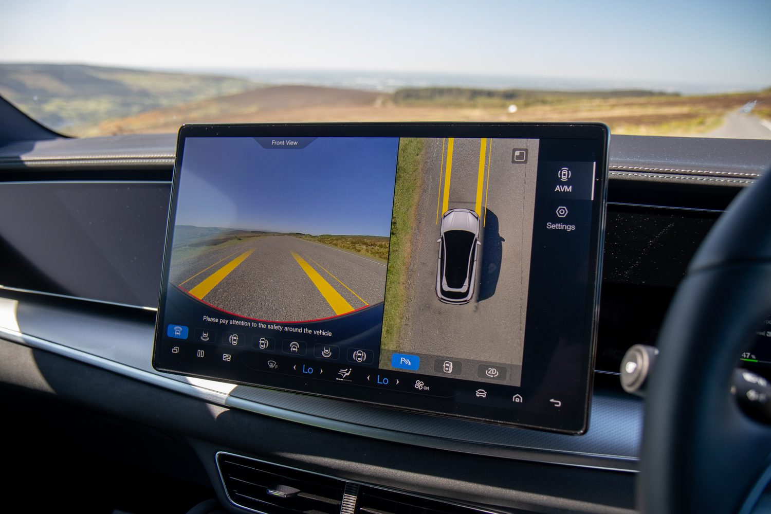 BYD Sealion 7 (2025) BYD Sealion 7 (2025)