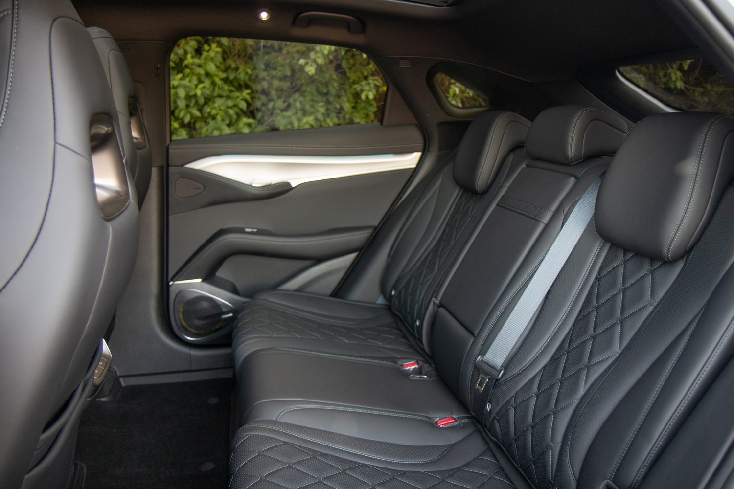 BYD Sealion 7 (2025) BYD Sealion 7 (2025)