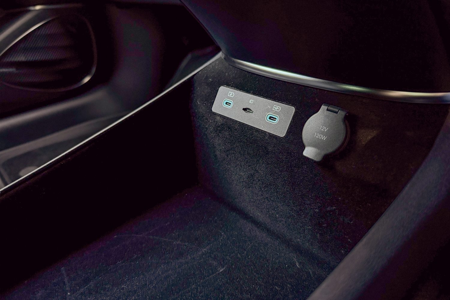 BYD Sealion 7 (2025) BYD Sealion 7 (2025)