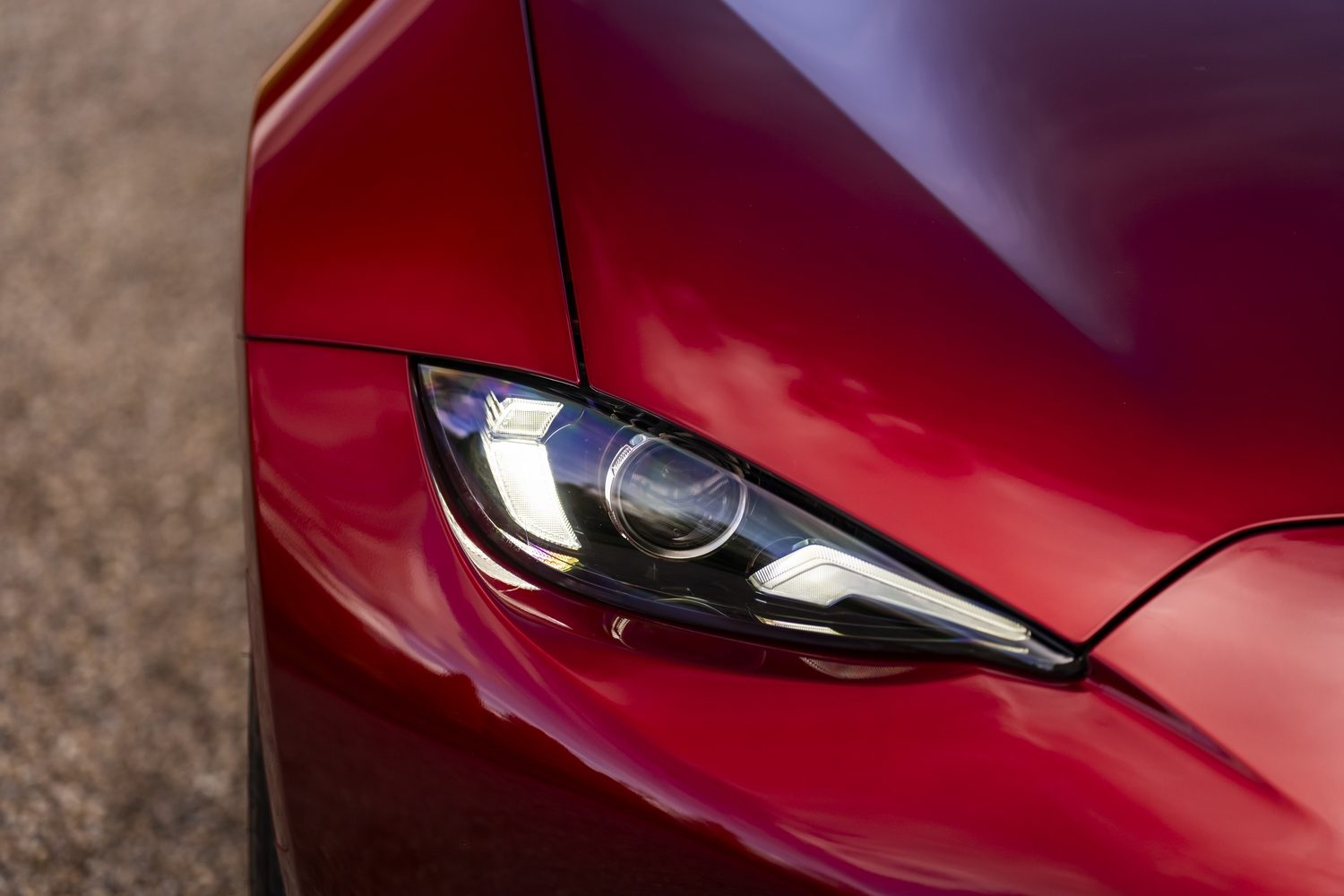 Mazda’s MX-5 and mental wellbeing Mazda’s MX-5 and mental wellbeing