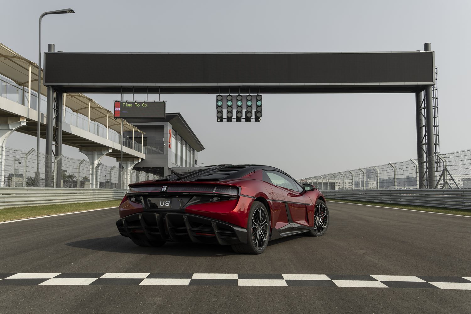 Yangwang U9 (2026) Yangwang U9 (2026)