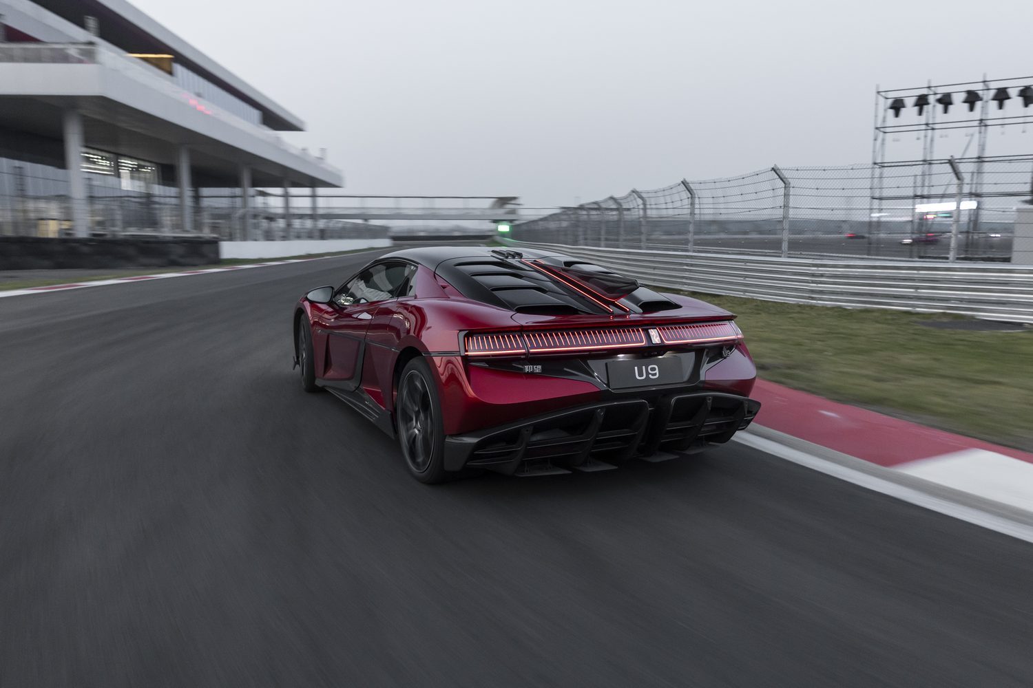 Yangwang U9 (2026) Yangwang U9 (2026)