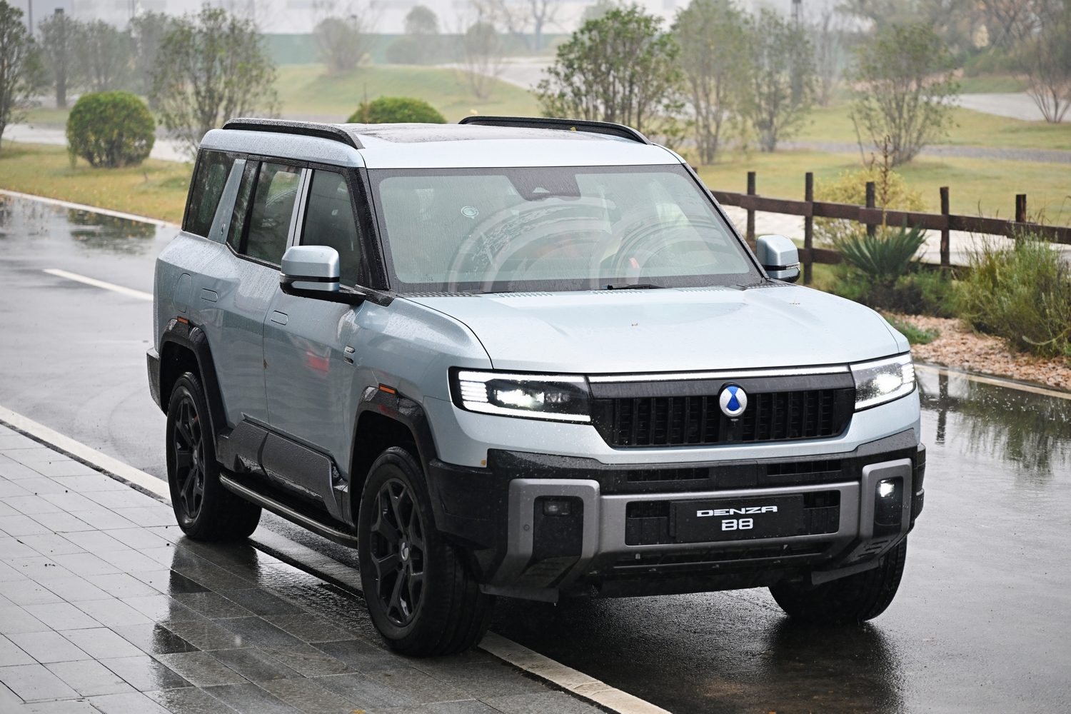 BYD, Denza and Yangwang show their party tricks BYD, Denza and Yangwang show their party tricks