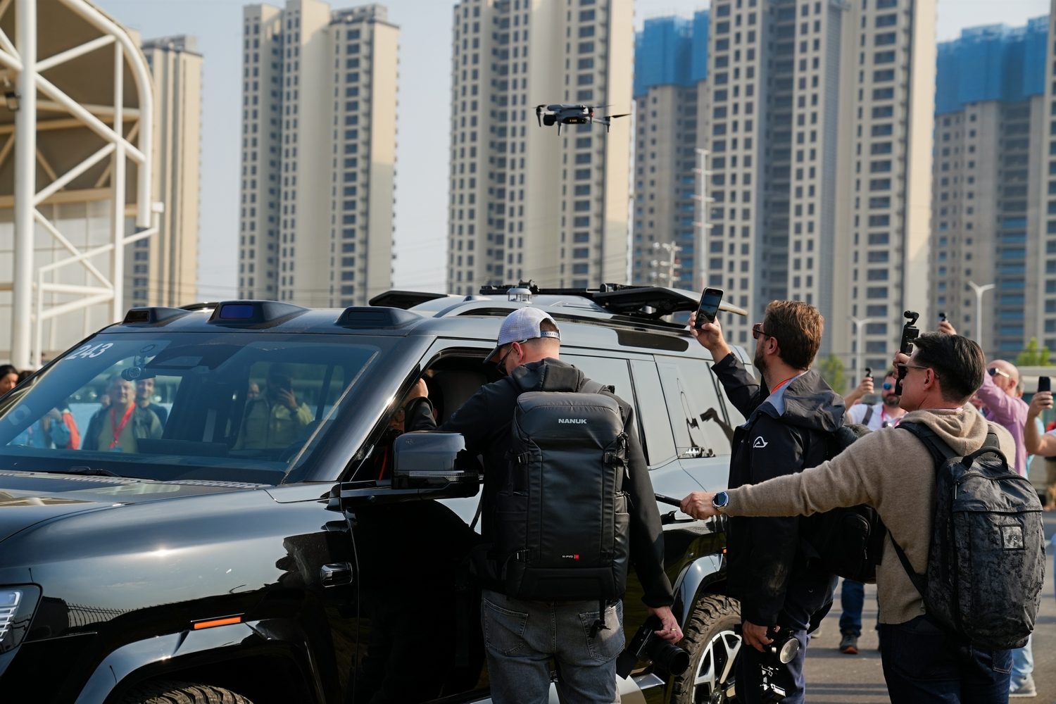 BYD, Denza and Yangwang show their party tricks BYD, Denza and Yangwang show their party tricks