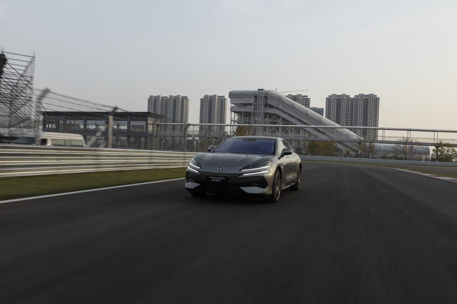 Denza Z9GT EV (2026) Denza Z9GT EV (2026)